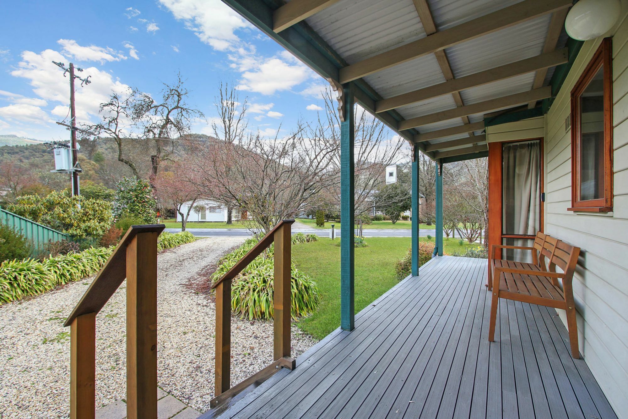 R & R In Bright - Short Walk To Town Apartment Exterior photo